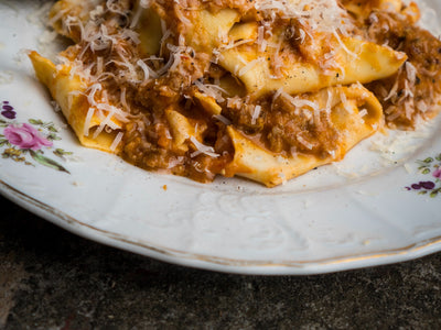 Nudeln mit Bolognese-Soße